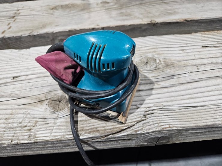 #82-•-assorted-power-tools-image-9