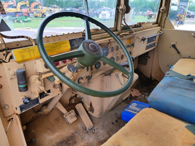 1984-amge-army-truck-image-12