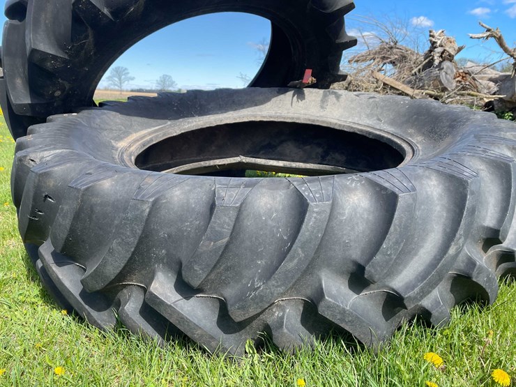 #5595-•-(2)-tractor-tires-image-10