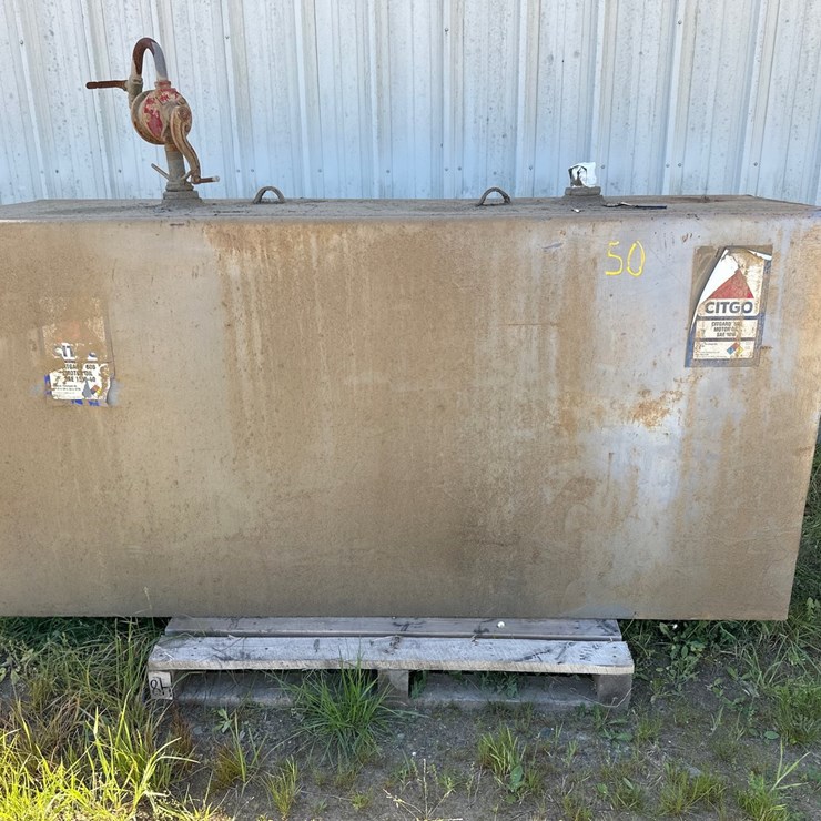 #50 • CITGO OIL TANK WITH HAND PUMP