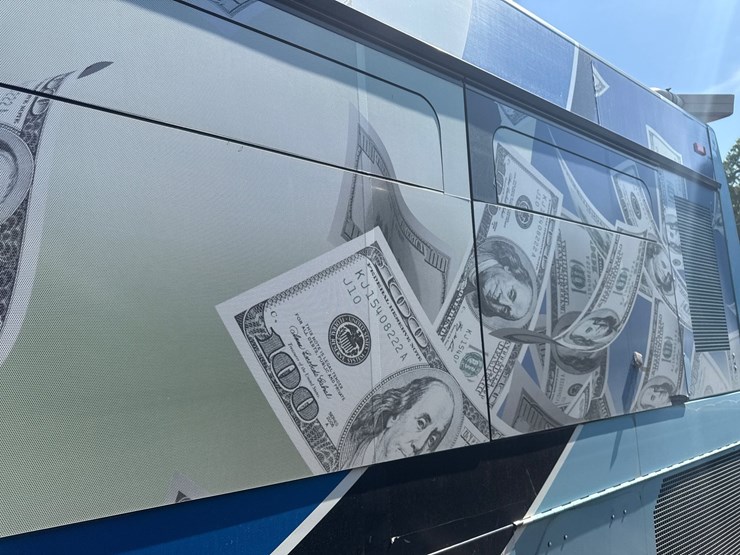 2012-gillig-low-floor-image-11
