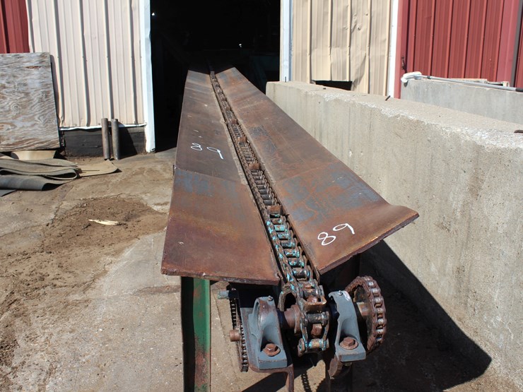 32'-log-trough-w/-hydraulic-drive-(discharges-logs-from-carriage)-image-2