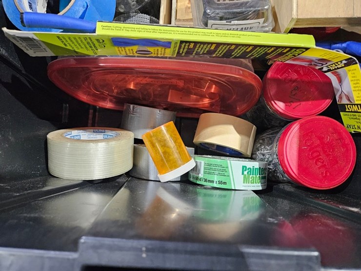 #69-•-lot-of-assorted-construction-items-image-6