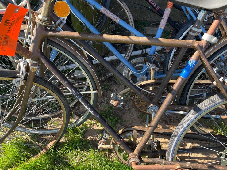 #5634-•-bike-lot-image-2