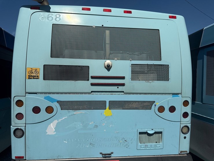 2012-gillig-low-floor-image-10