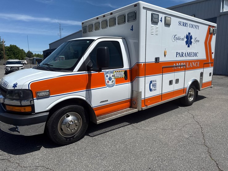 #9-•-2017-chevrolet-ambulance-4500-image-6
