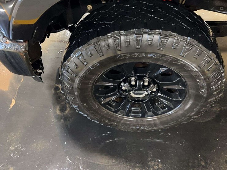 2020-ford-f250-image-22