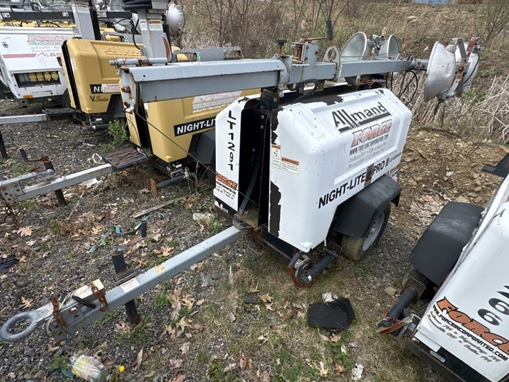2013-caterpillar-c11-image-1