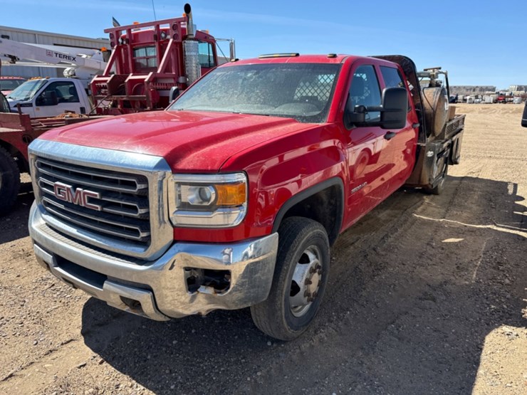 2015-gmc-sierra-3500hd-image-1
