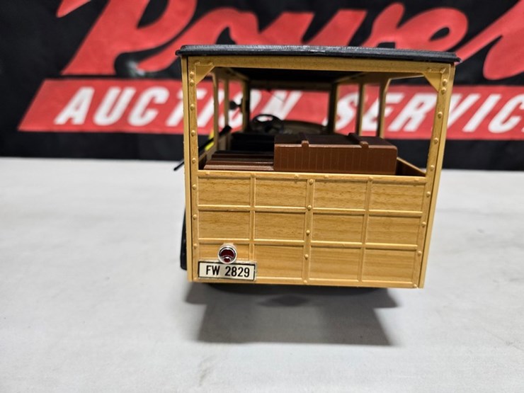 #84-•-jim-beam-1929-model-a-woodie-staton-wagon-decanter-image-5