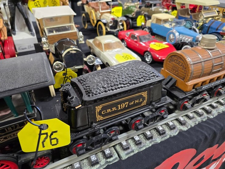 #76-•-jim-beam-decanter-train-set-image-11