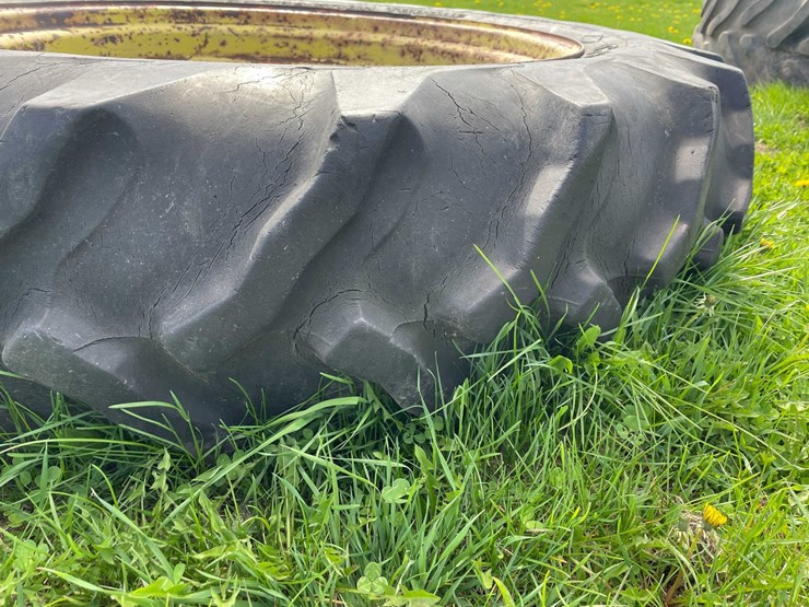 #5589-•-tractor-tire-image-9