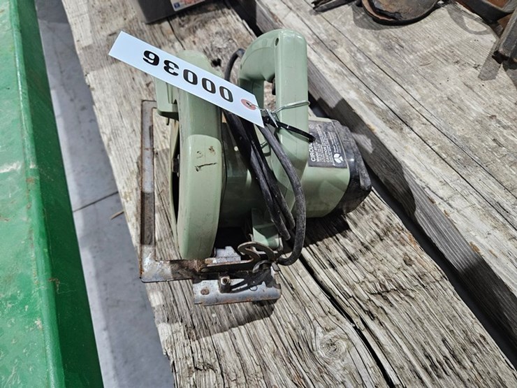 #36-•-rockwell-7"-circular-saw-image-3