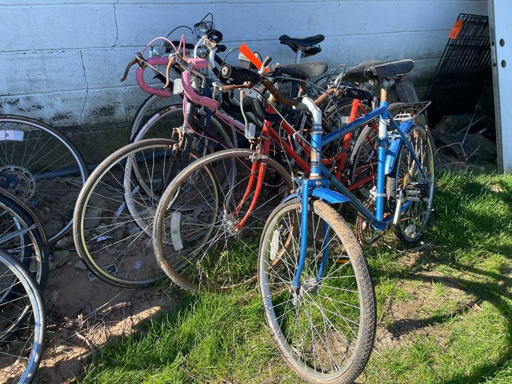 #5633-•-bike-lot-image-8