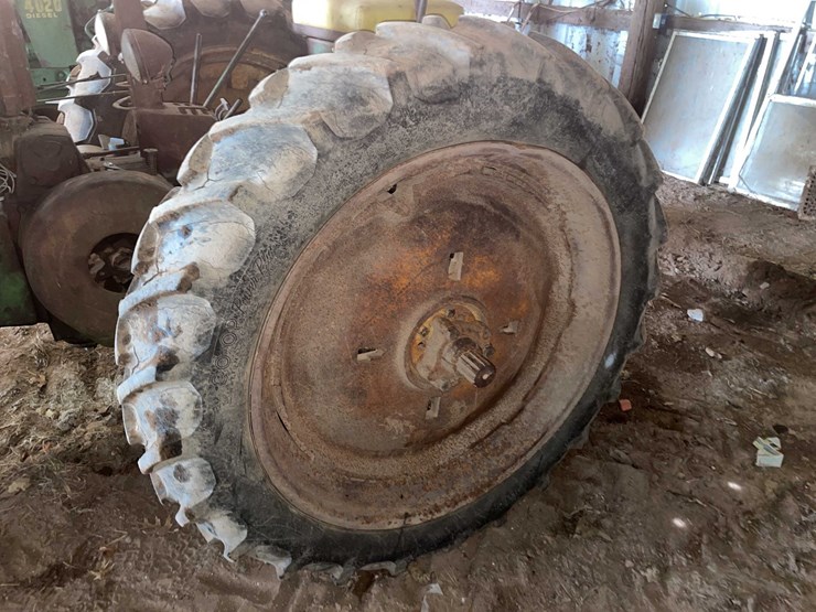 john-deere-b-image-56