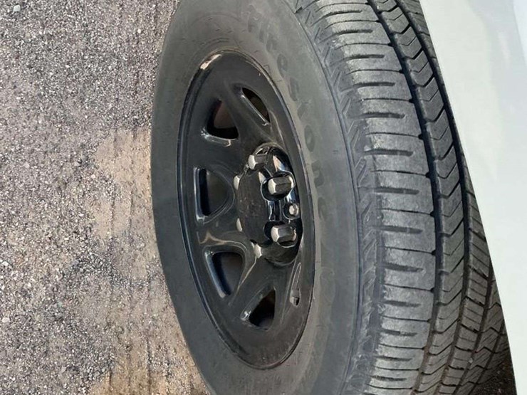 2016-chevrolet-tahoe-image-9