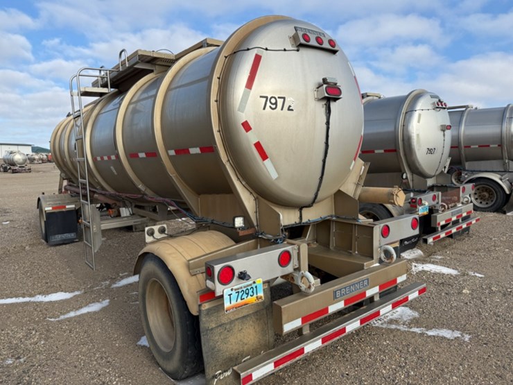 2011-brenner-tank-trailer-image-11