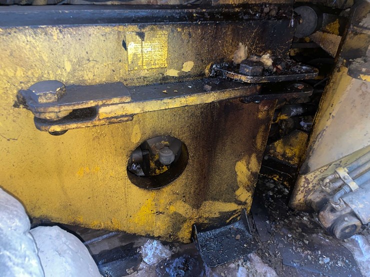 #5557-•-hough-120-payloader-image-40