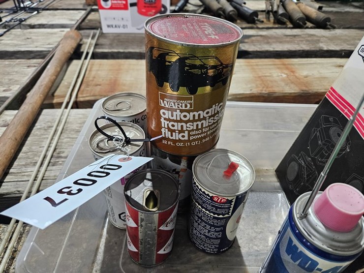 #37-•-box-oil-cans-&-wd-radio-image-4