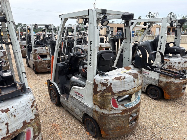 #16274-•-2015-nissan-cf50-forklift-image-5