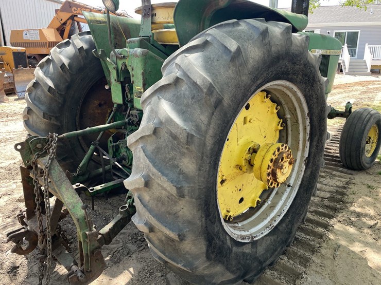 john-deere-4020-image-19