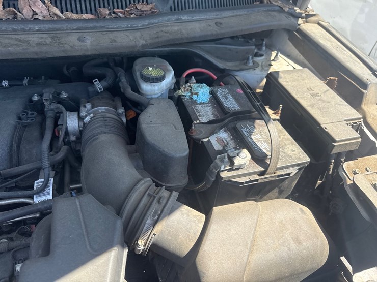 2019-ford-explorer-image-40
