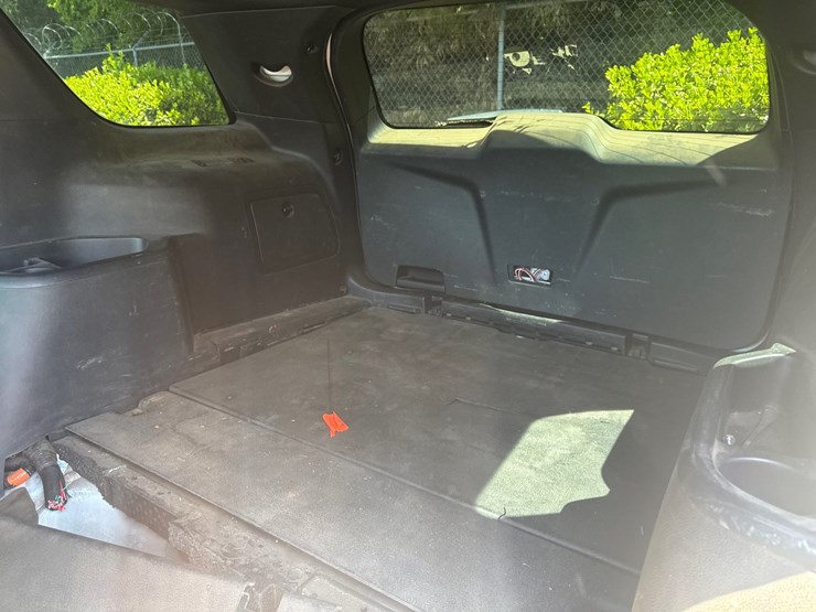 2017-ford-explorer-image-27