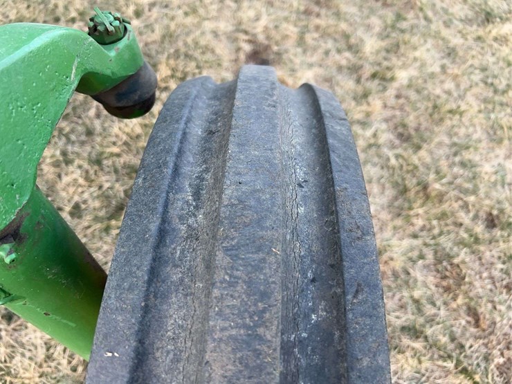 john-deere-720-image-16