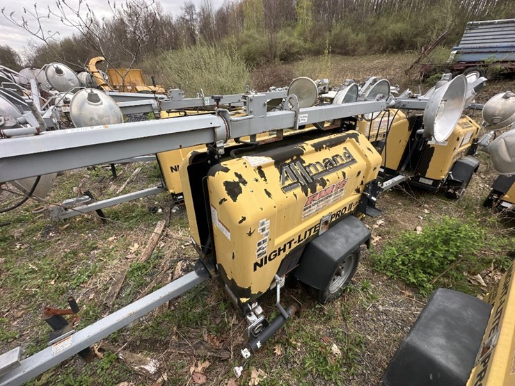 2015-caterpillar-c11-image-1