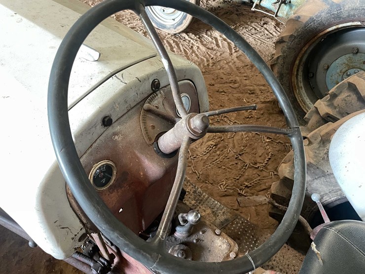 ford-tractor-image-32