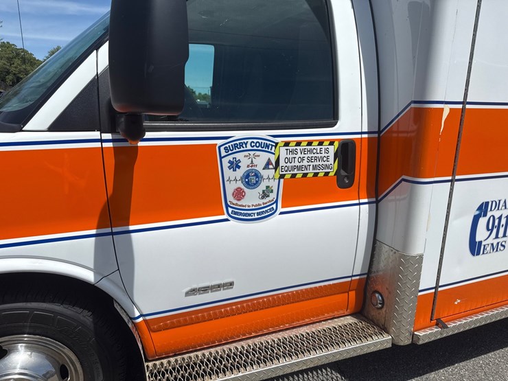 #9-•-2017-chevrolet-ambulance-4500-image-10