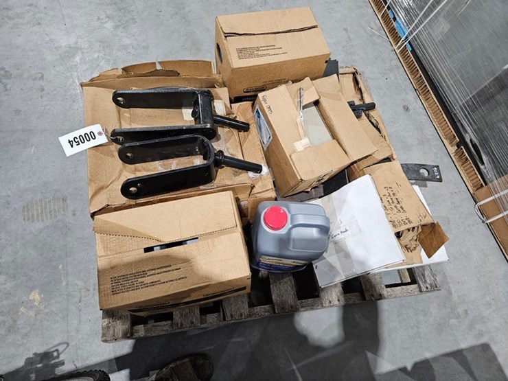 #54-•-pallet-misc-items-image-3
