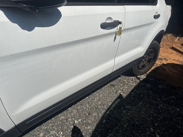 2019-ford-explorer-image-9