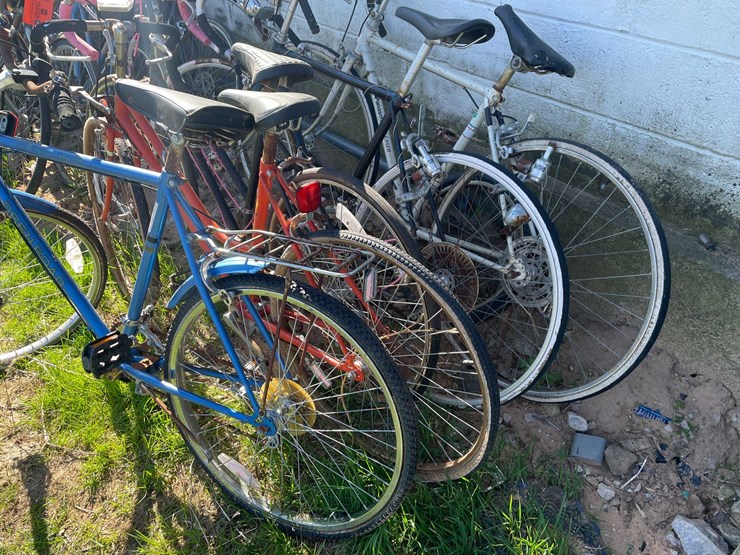 #5633-•-bike-lot-image-7