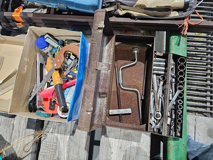 #87-•-2-boxes-of-hand-tools-image-1