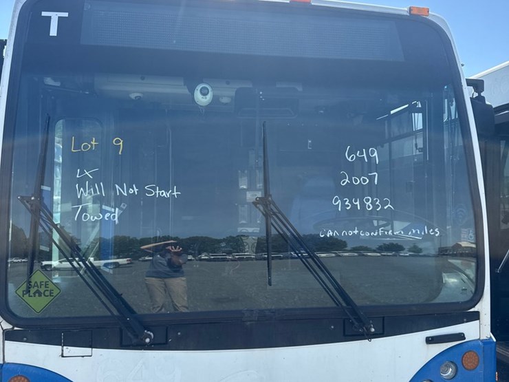 2007-gillig-low-floor-image-32