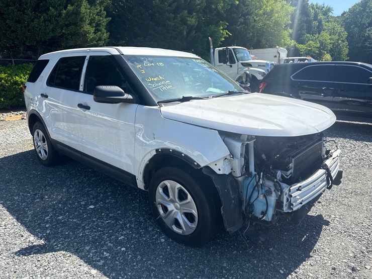 2019-ford-explorer-image-1