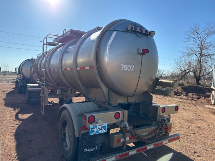 2010-brenner-tank-pup-trailer-image-4