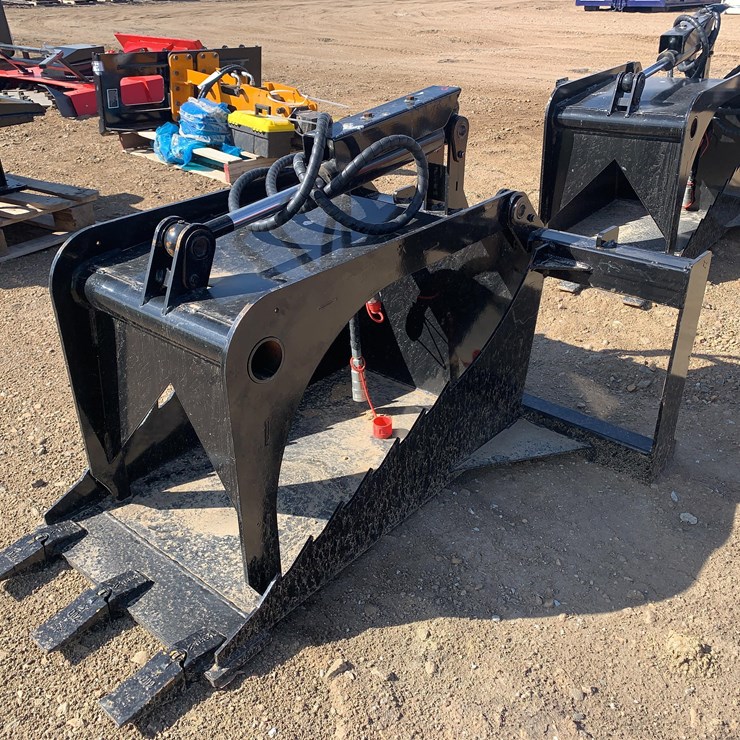 Skid Steer Stump Grab Bucket