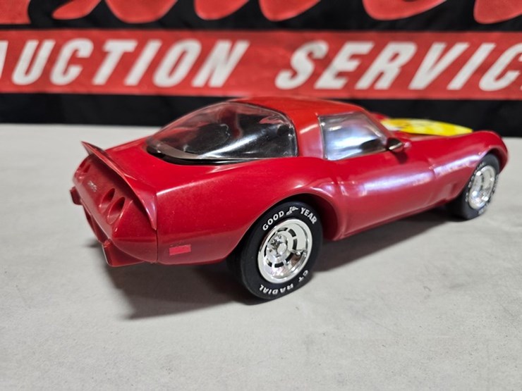 #81-•-jim-beam-1978-chevrolet-corvette-decanter-image-6