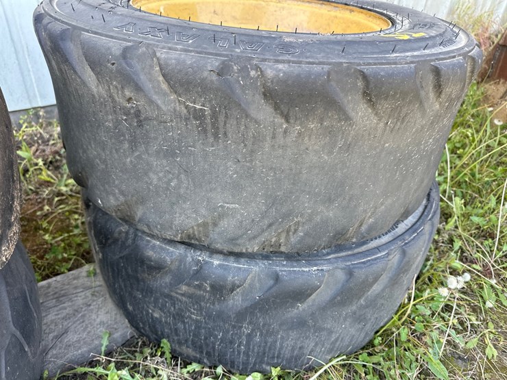 #52-•-skid-steer-tires-&-wheels-image-4