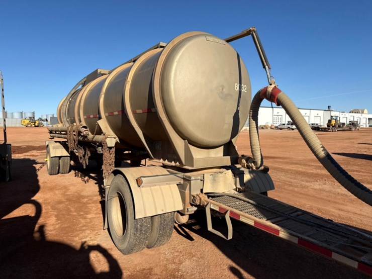 2011-brenner-tank-pup-trailer-image-2