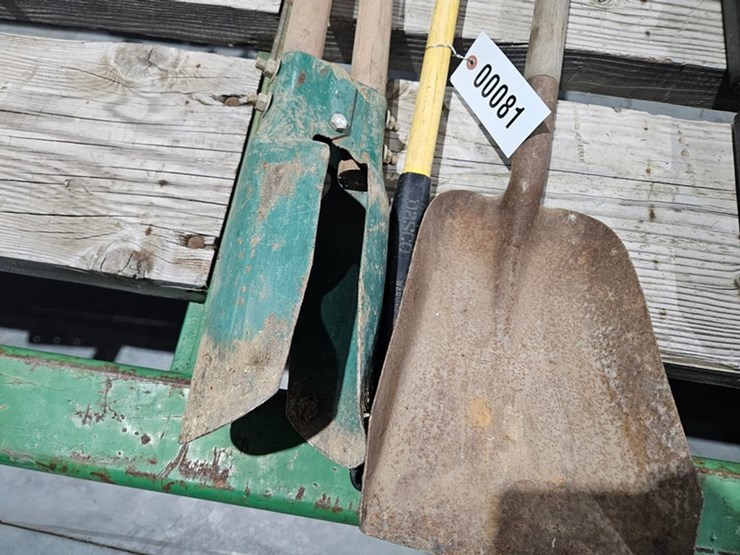 #81-•-shovel,-maul,-and-post-hole-digger-image-4