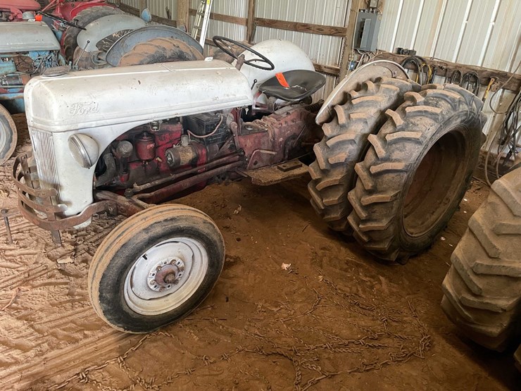 ford-tractor-image-8