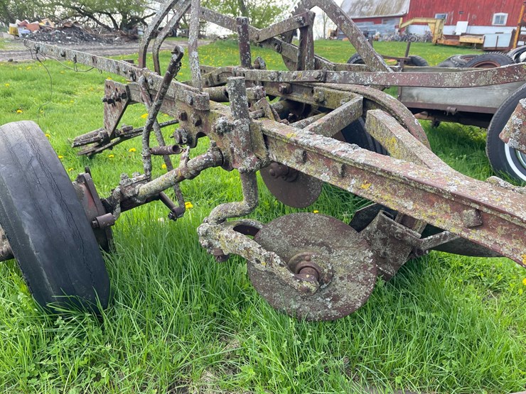 #5586-•-moldboard-plow-image-20