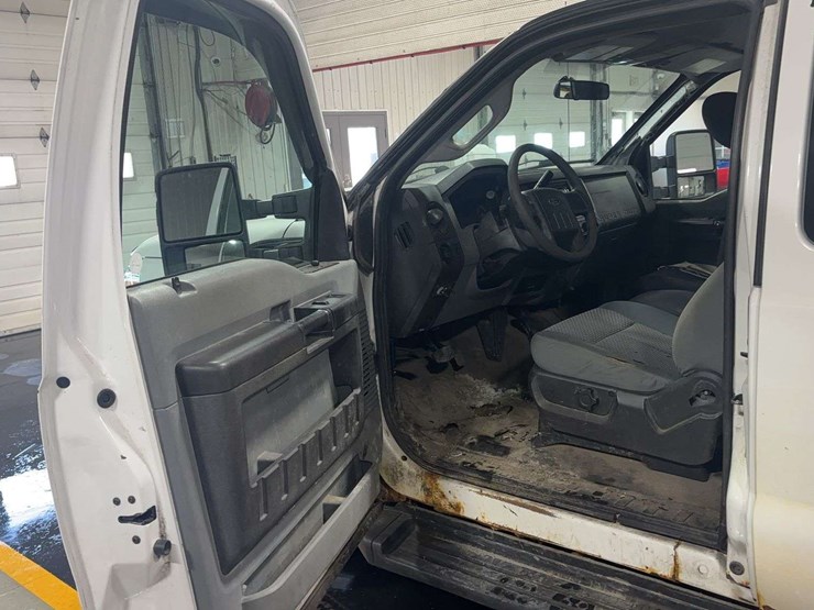 2015-ford-f250-image-10