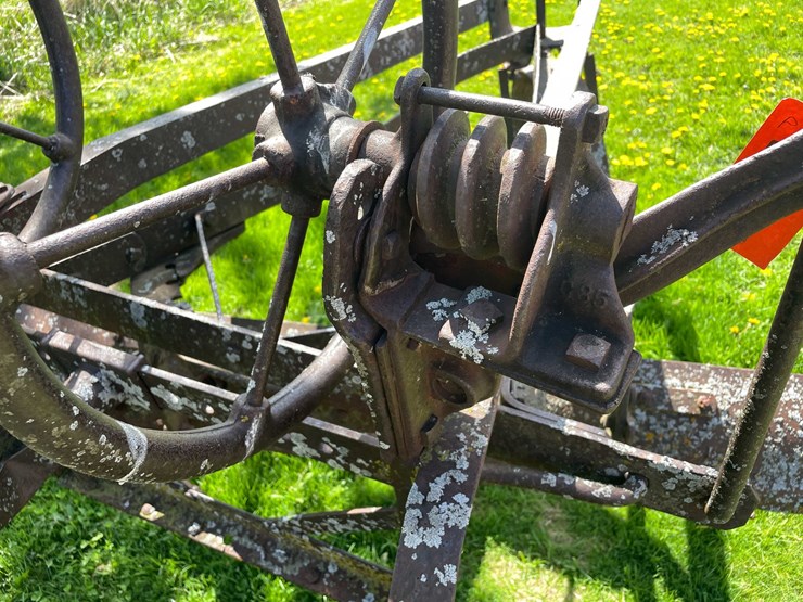 #5621-•-antique-adjustable-height-and-angle-pull-behind-road-grader-image-22