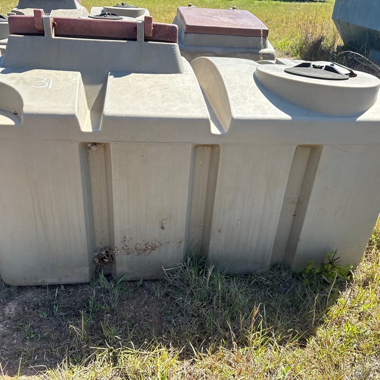 #31 • DURA-CAST OIL CONTAINER