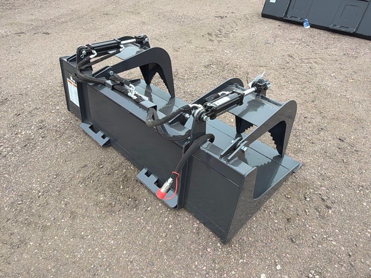 unused-2026-wolverine-gb-11-72w-skid-steer-grapple-bucket-image-3