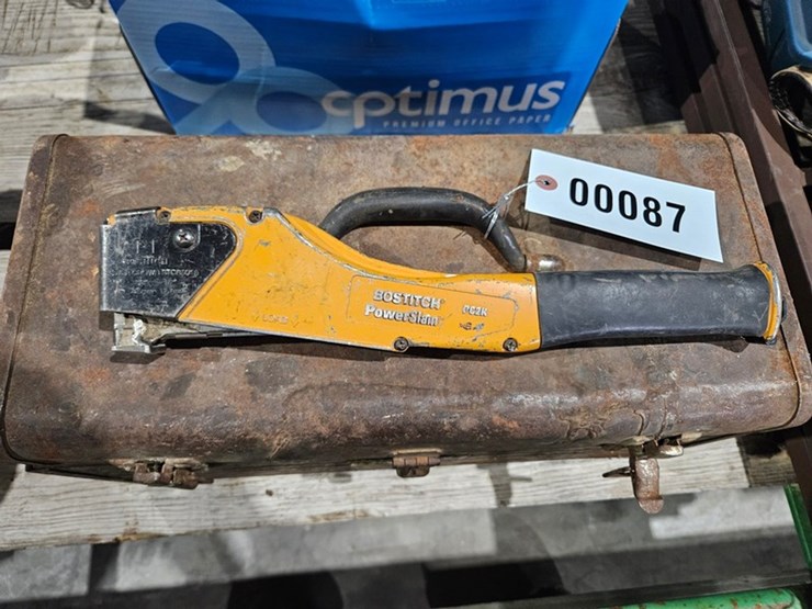 #87-•-2-boxes-of-hand-tools-image-5